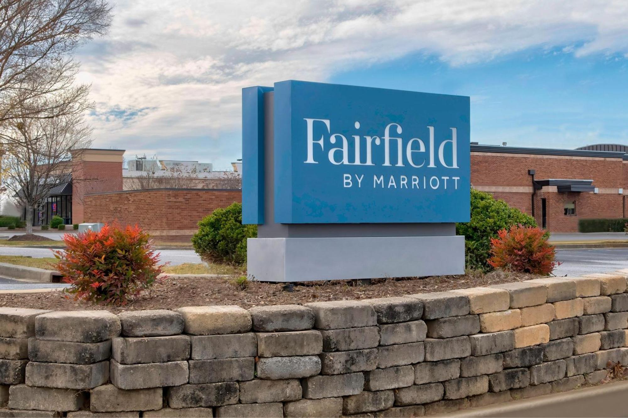 Fairfield Inn & Suites By Marriott Гринвуд Экстерьер фото