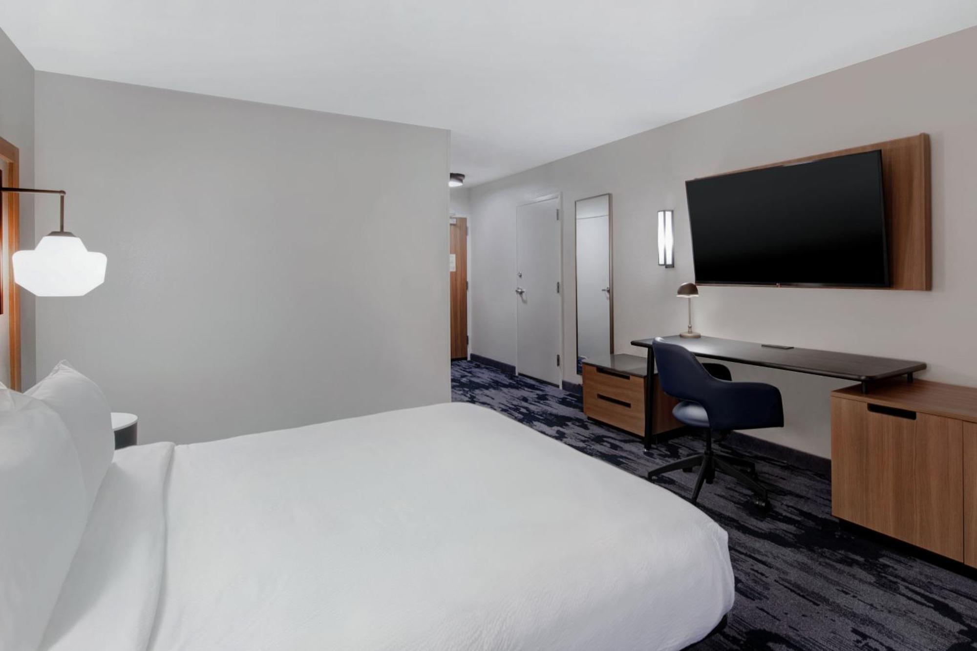 Fairfield Inn & Suites By Marriott Гринвуд Экстерьер фото