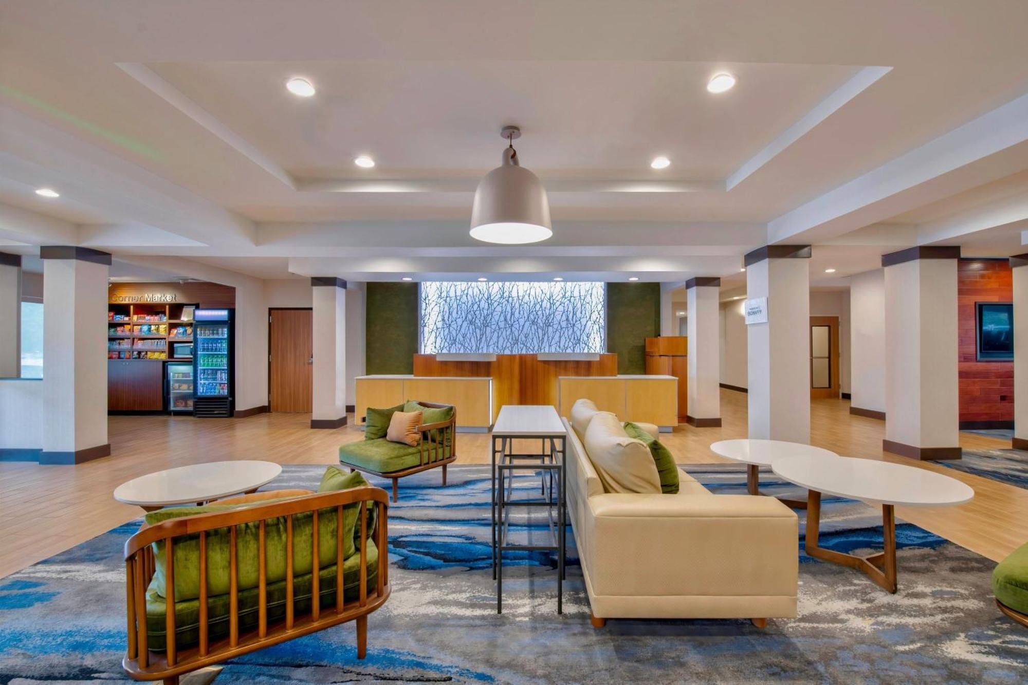 Fairfield Inn & Suites By Marriott Гринвуд Экстерьер фото