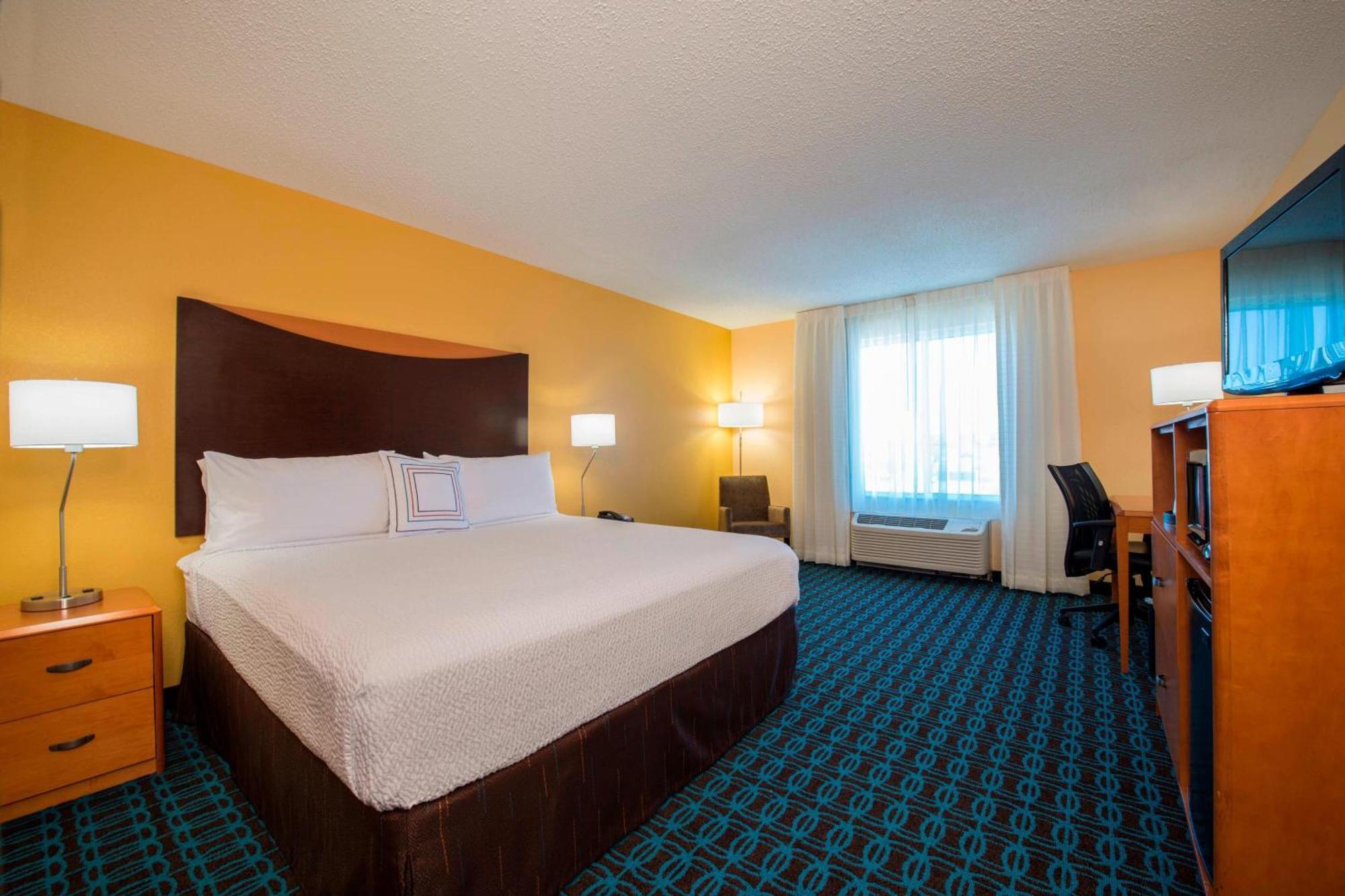 Fairfield Inn & Suites By Marriott Гринвуд Экстерьер фото